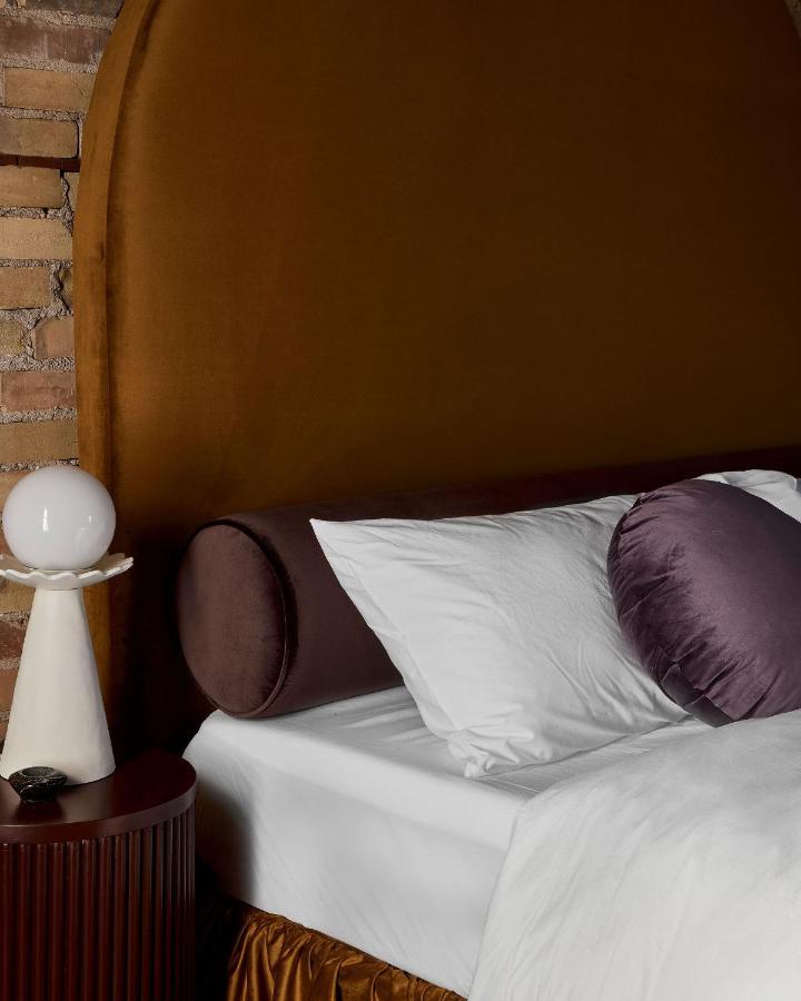 Hotel Julie Стратфорд Экстерьер фото